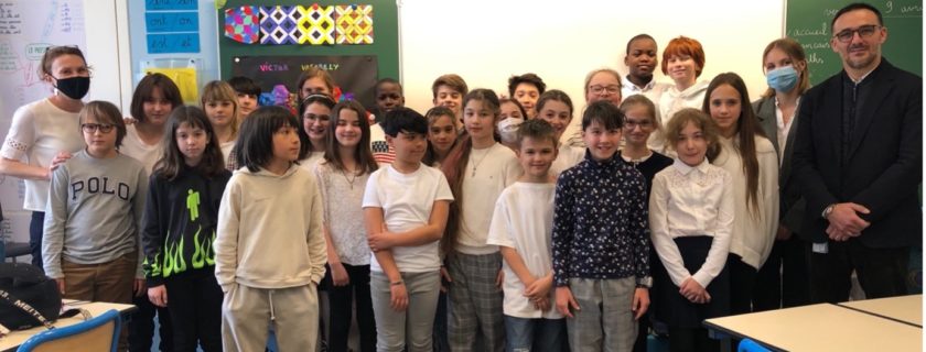Les CM2 du lycée français préparent le « Permis Internet »