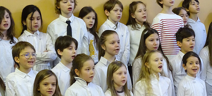 La chorale de l’école Bounine