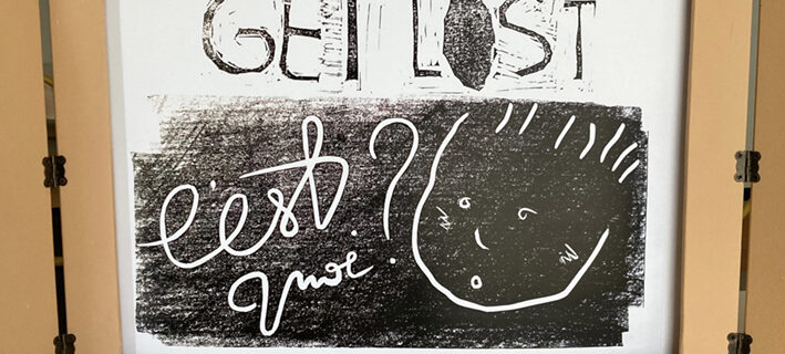 «Fiche-moi la paix !» ou «GET LOST!»